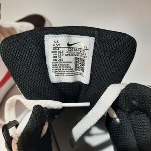 Nike Black and White Sneakers